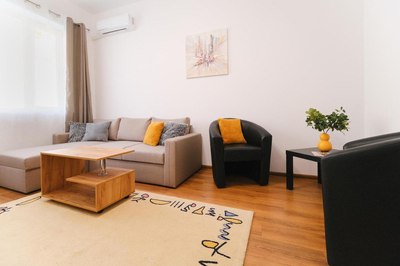 In The Center Apartment Plowdiw